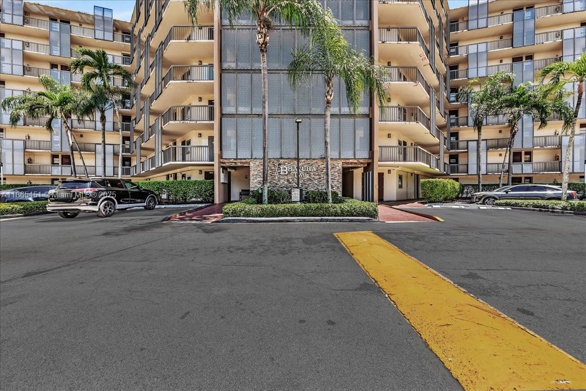 3101 N Country Club Dr # 512