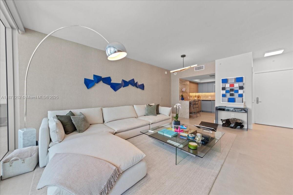 1331 Brickell Bay Dr # 1406