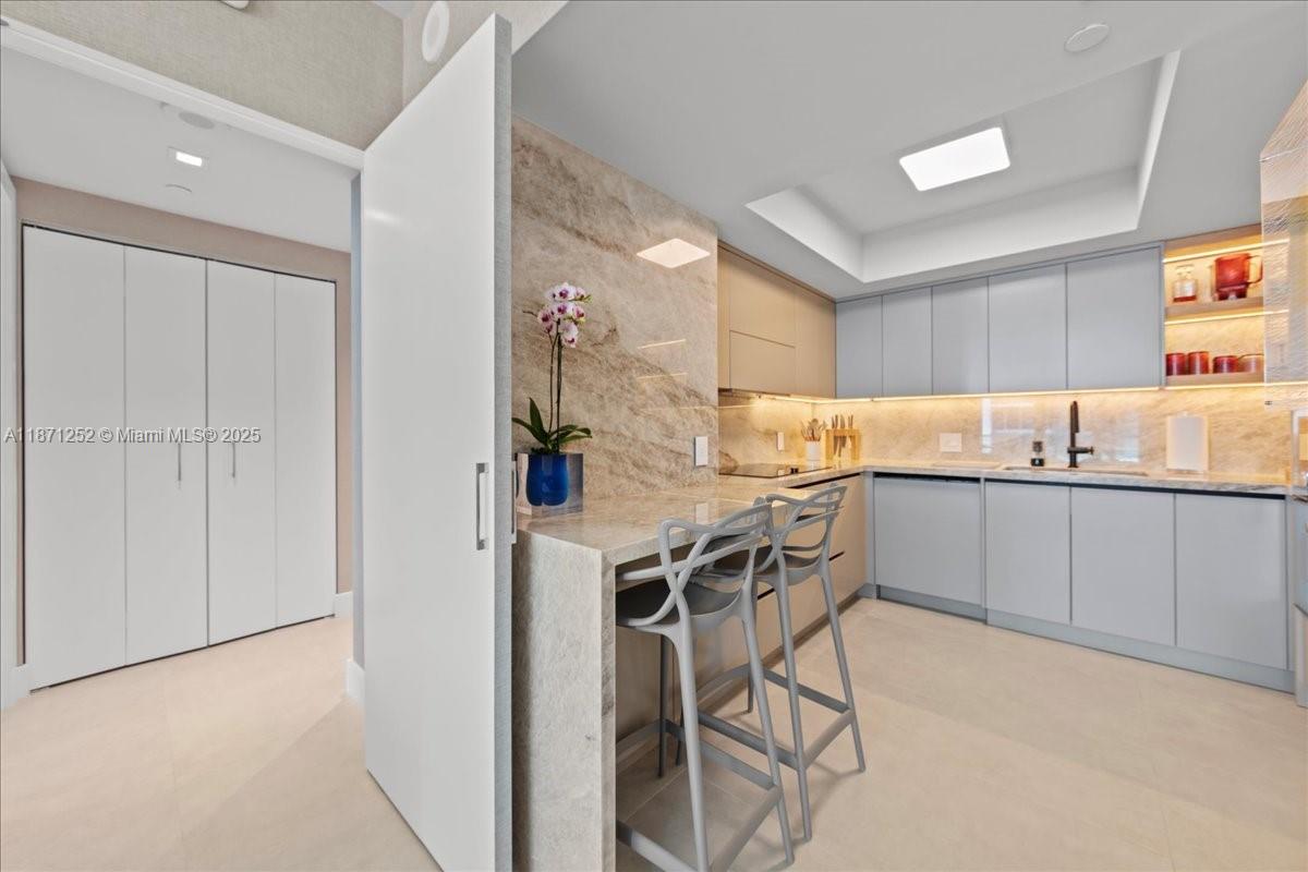 1331 Brickell Bay Dr # 1406