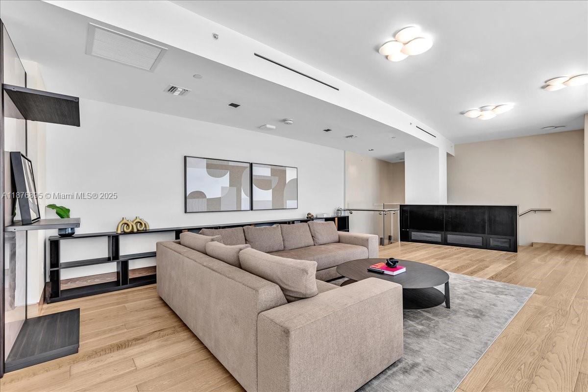 200 Biscayne Boulevard Way # 5401