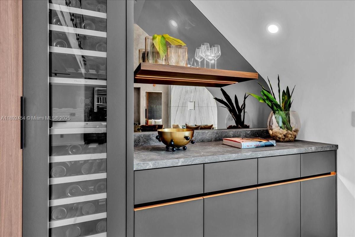 888 Biscayne Blvd # 5704