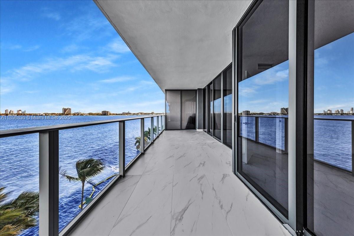 700 NE 24th St # 306, Miami Unit: 306