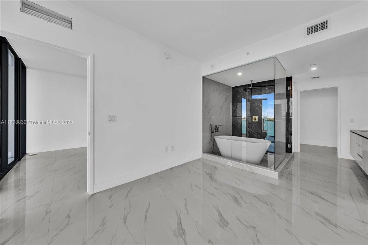 700 NE 24th St # 306, Miami Unit: 306