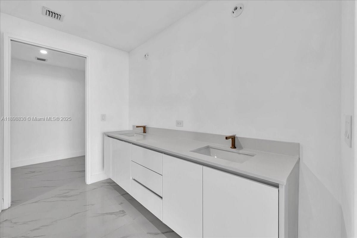 700 NE 24th St # 306, Miami Unit: 306