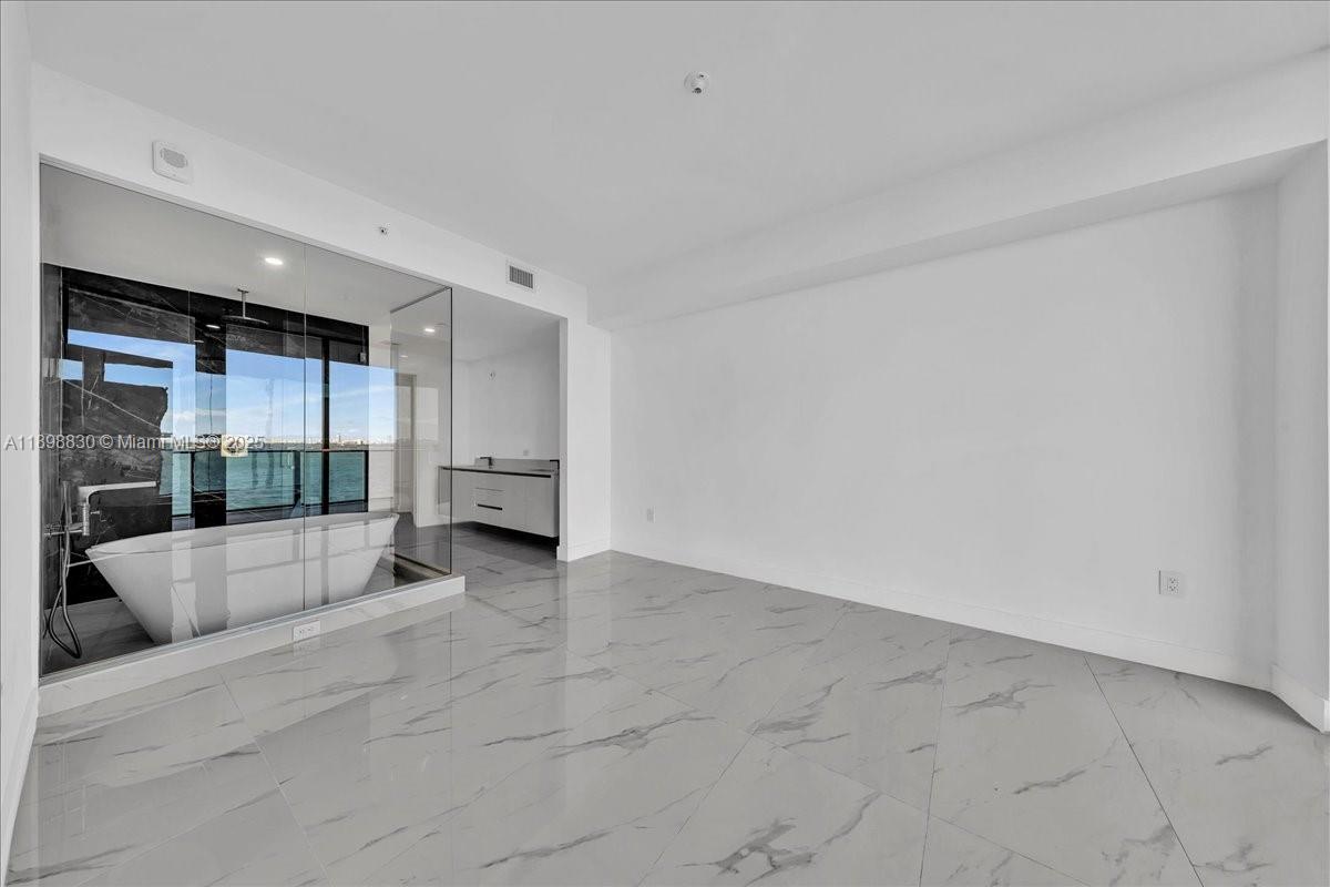 700 NE 24th St # 306, Miami Unit: 306