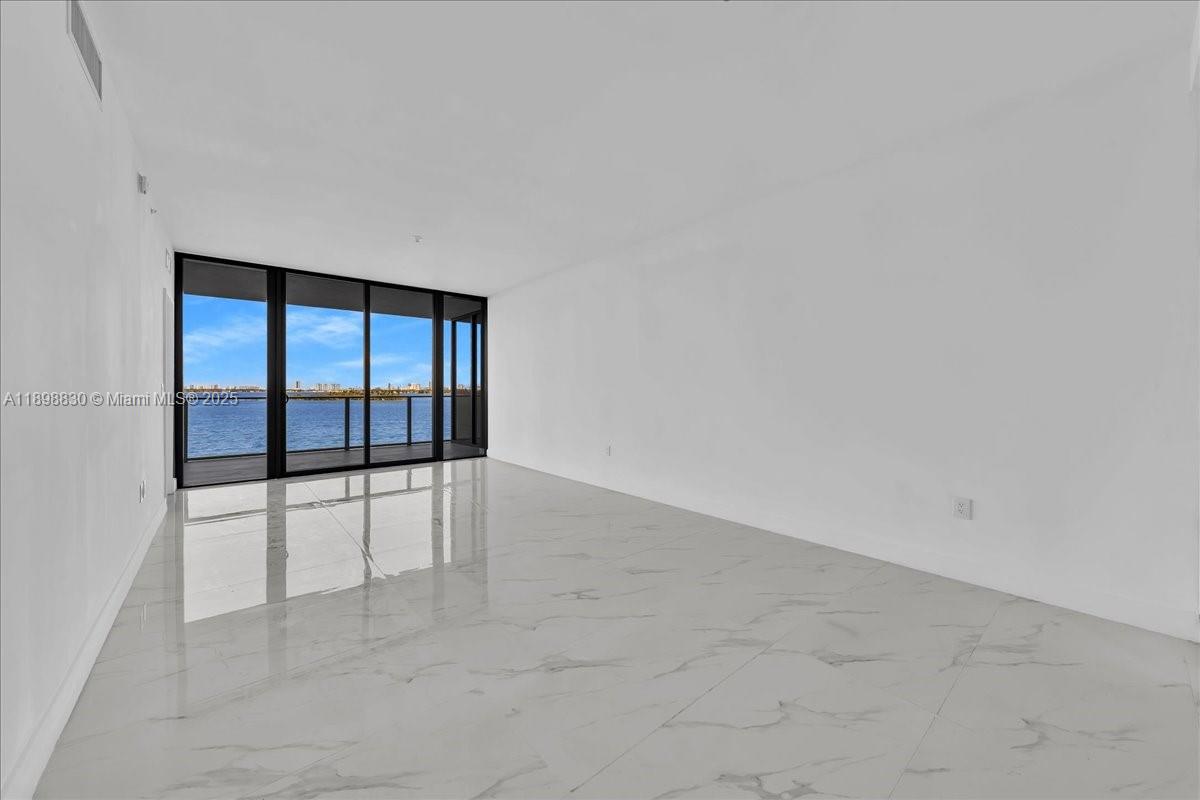 700 NE 24th St # 306, Miami Unit: 306