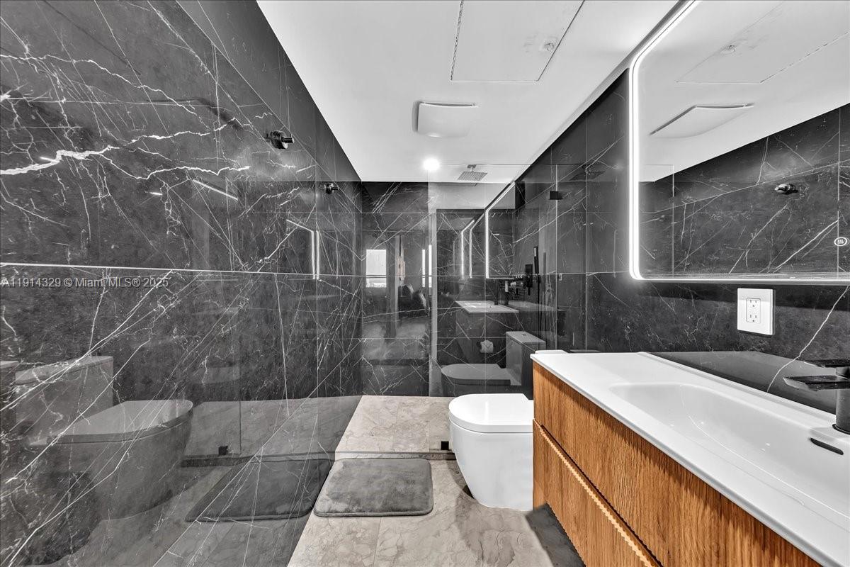 1500 Bay Rd # 1570 Unit: PH 1570