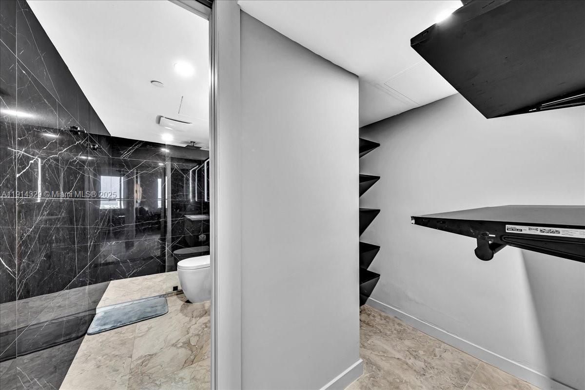 1500 Bay Rd # 1570 Unit: PH 1570