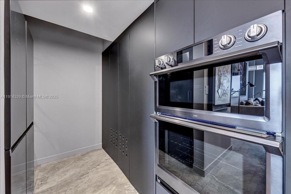 1500 Bay Rd # 1570 Unit: PH 1570