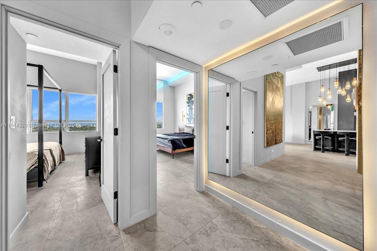 1500 Bay Rd # 1570 Unit: PH 1570