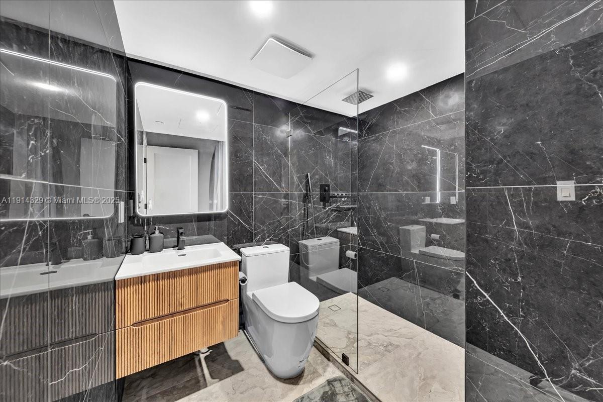 1500 Bay Rd # 1570 Unit: PH 1570