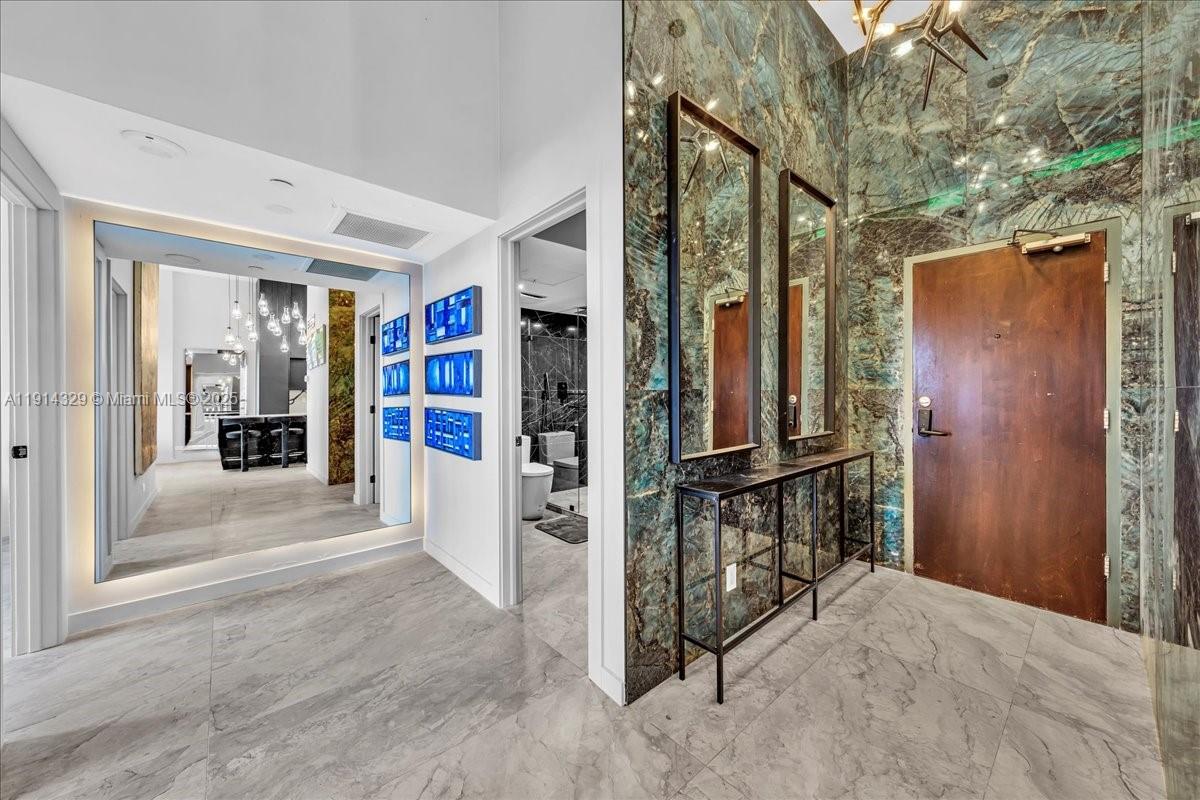 1500 Bay Rd # 1570 Unit: PH 1570