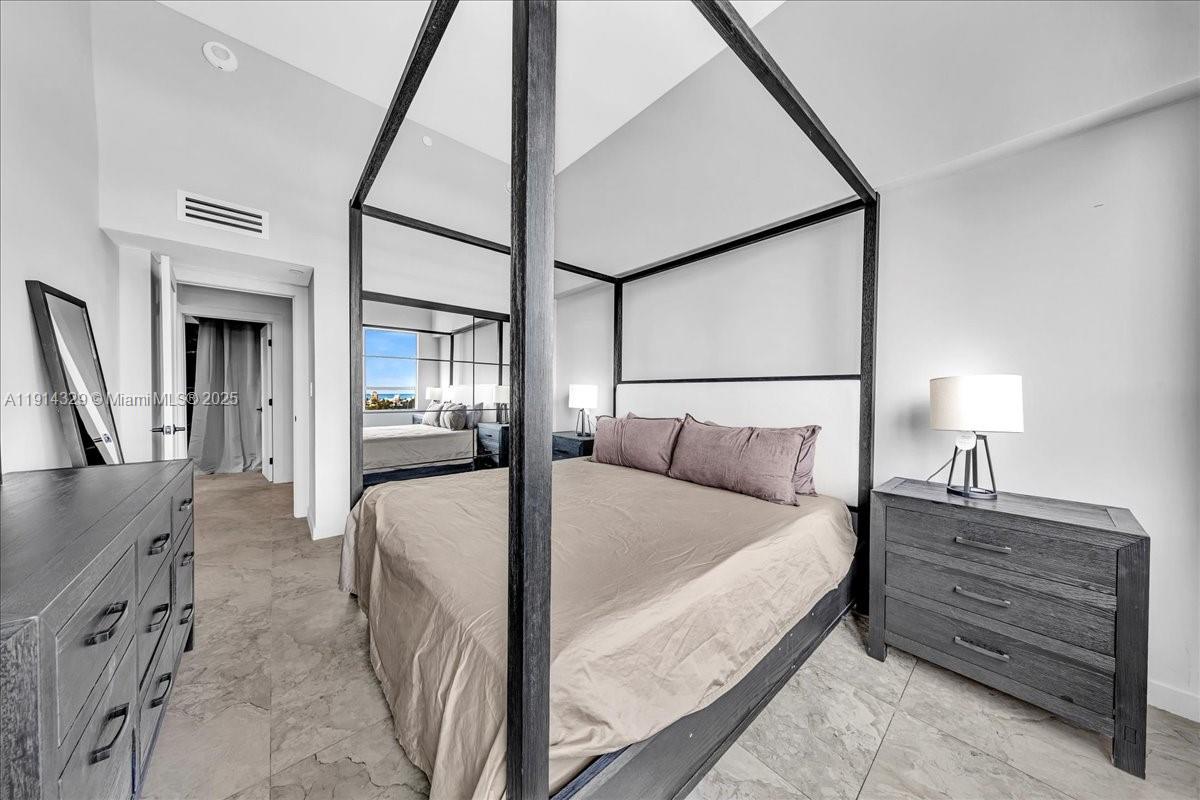 1500 Bay Rd # 1570 Unit: PH 1570