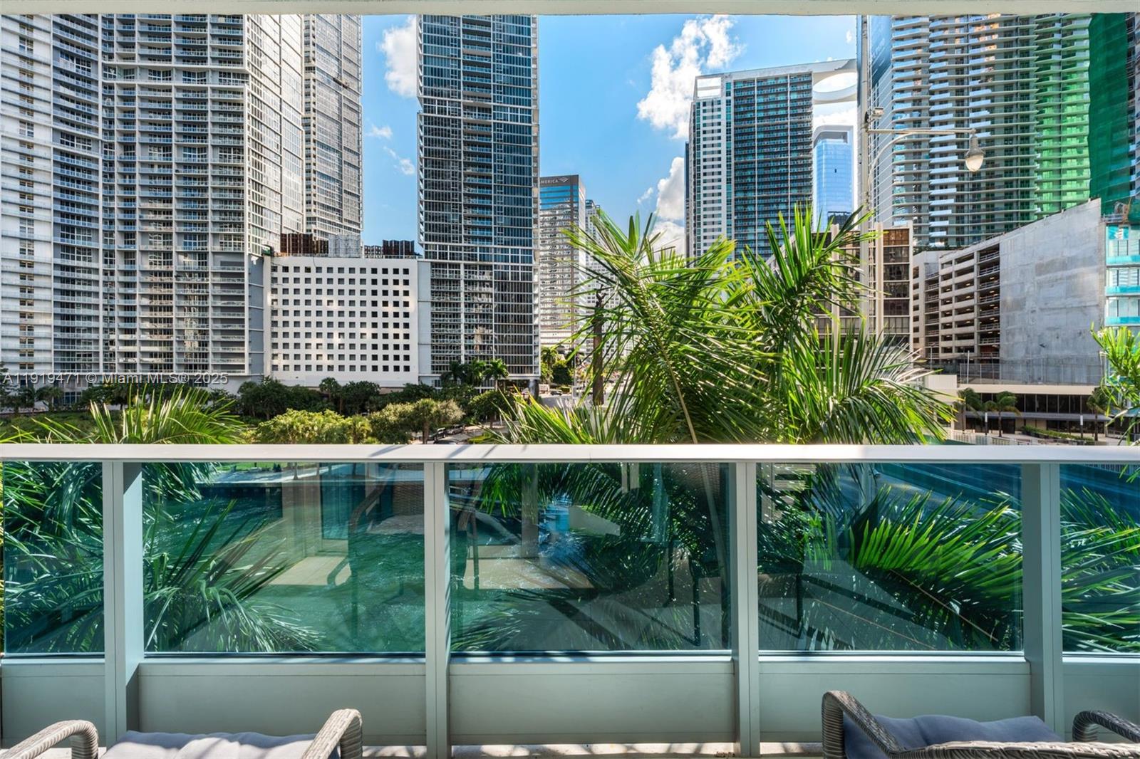 200 Biscayne Boulevard Way # 303