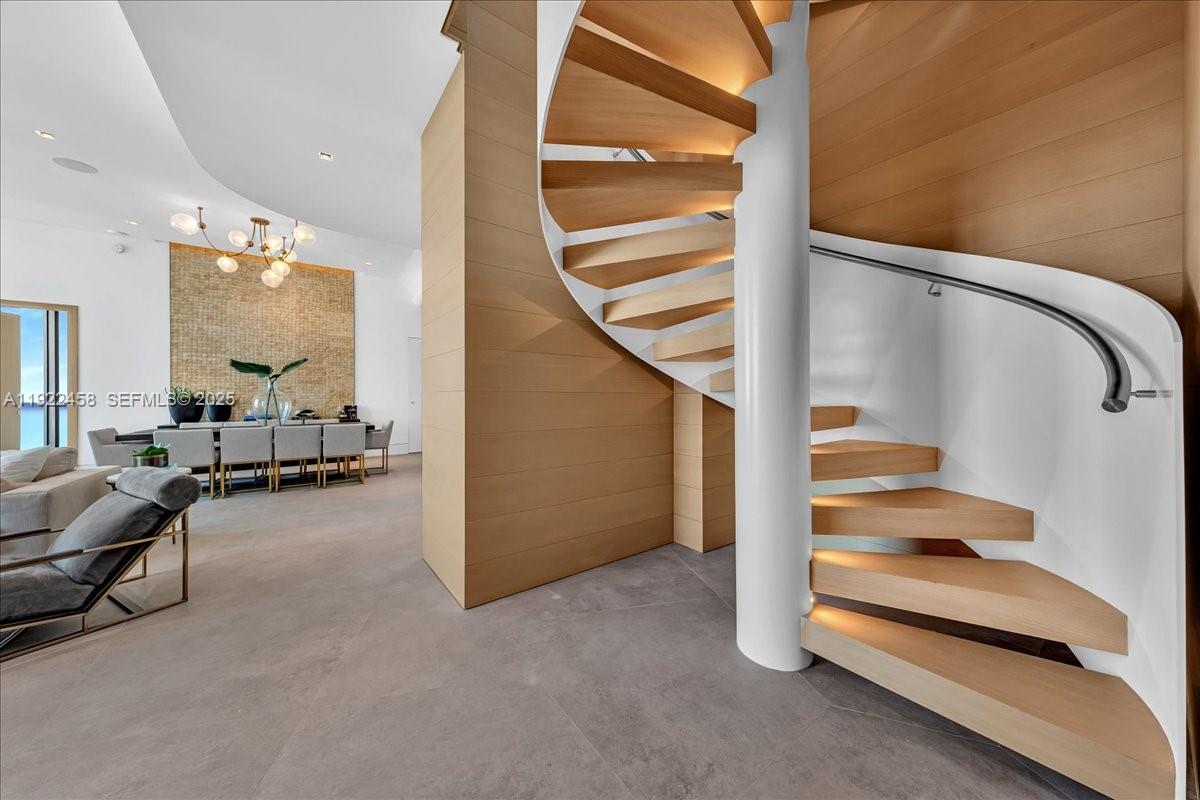 1300 S Miami Ave Unit: UPH2