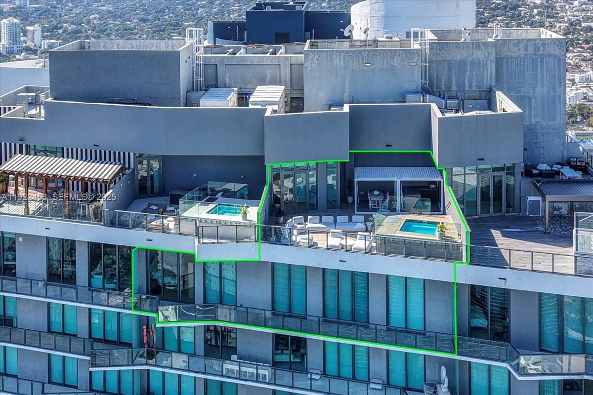 1300 S Miami Ave Unit: UPH2