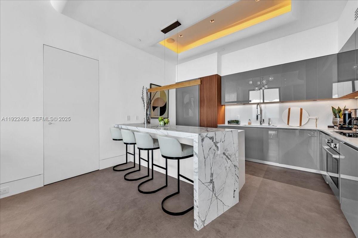 1300 S Miami Ave Unit: UPH2