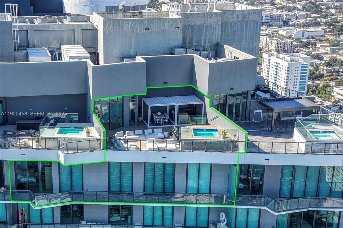 1300 S Miami Ave Unit: UPH2