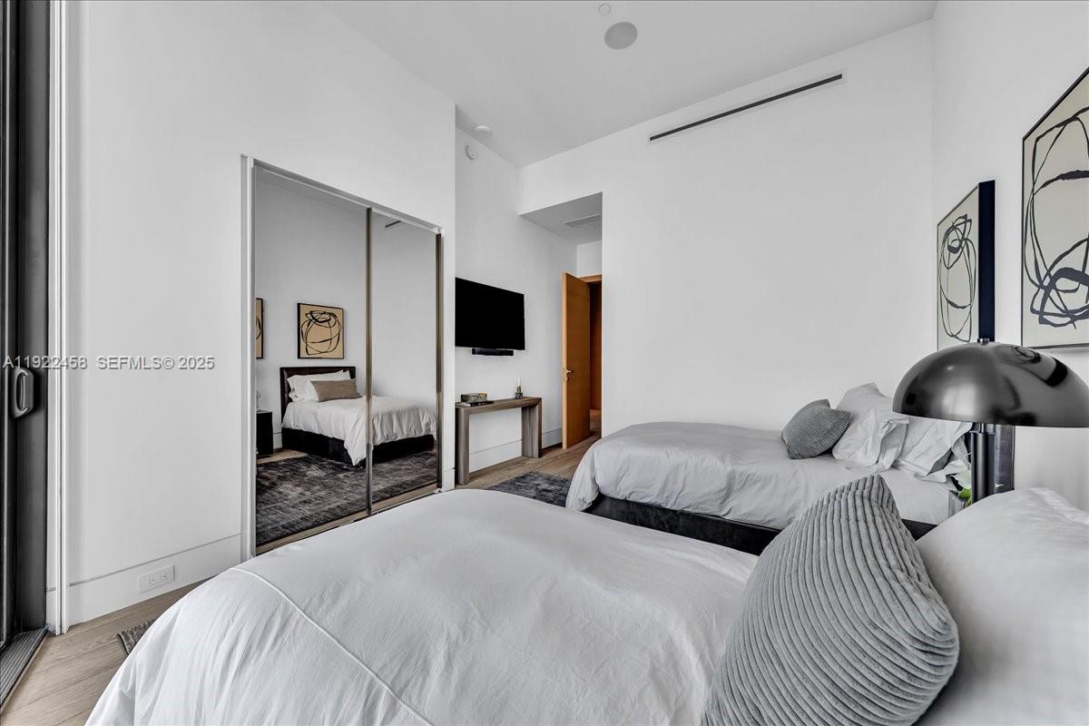 1300 S Miami Ave Unit: UPH2