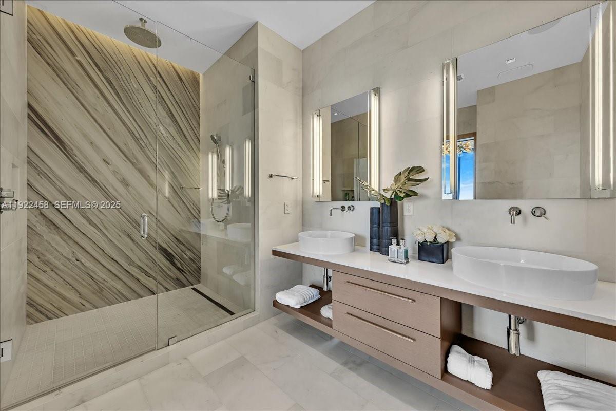 1300 S Miami Ave Unit: UPH2