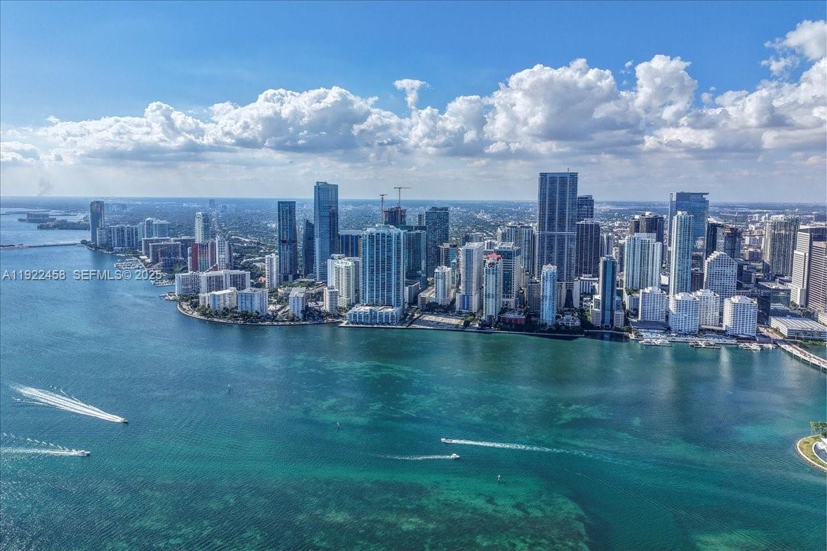 1300 S Miami Ave Unit: UPH2