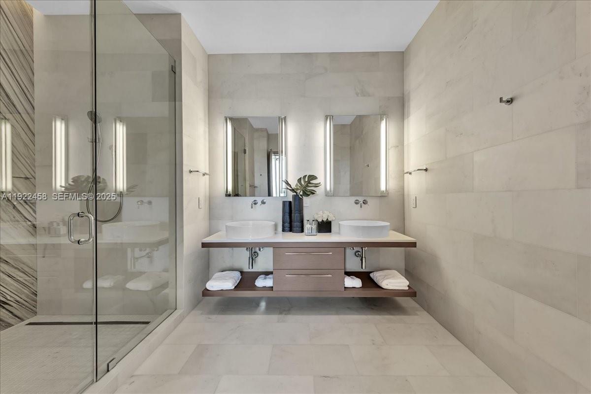 1300 S Miami Ave Unit: UPH2