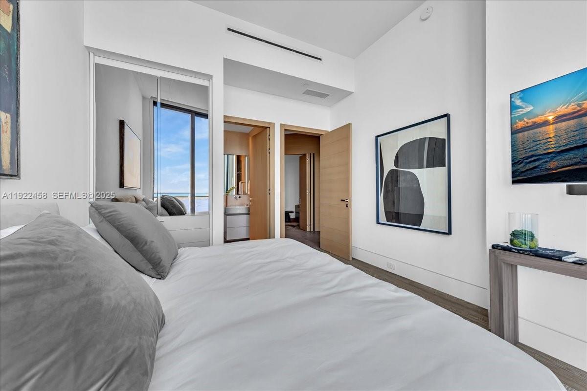 1300 S Miami Ave Unit: UPH2