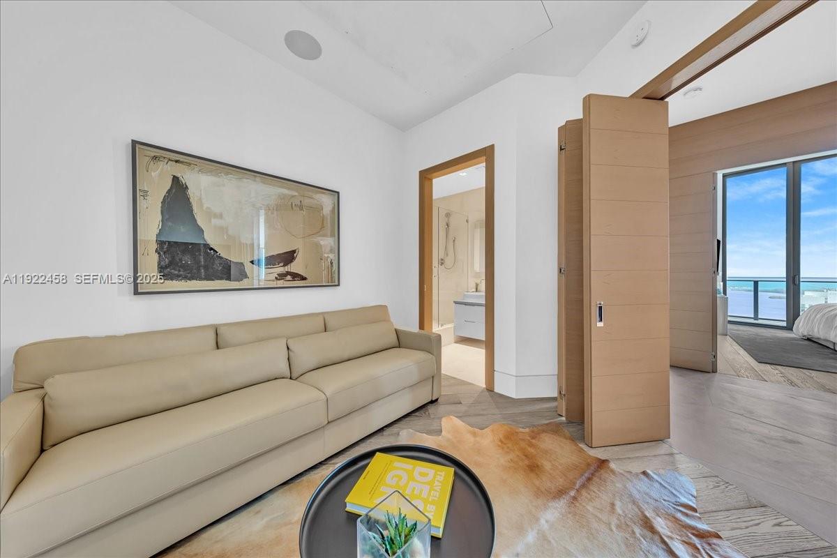 1300 S Miami Ave Unit: UPH2