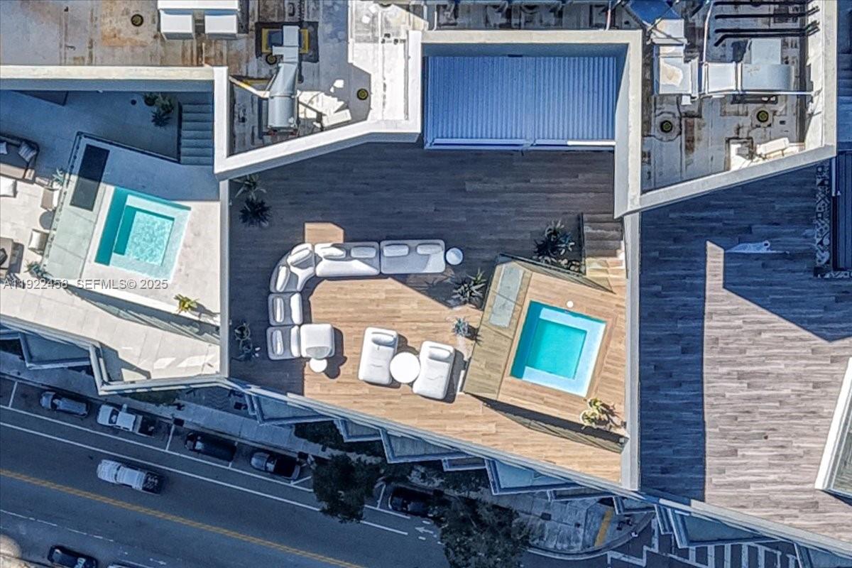 1300 S Miami Ave Unit: UPH2