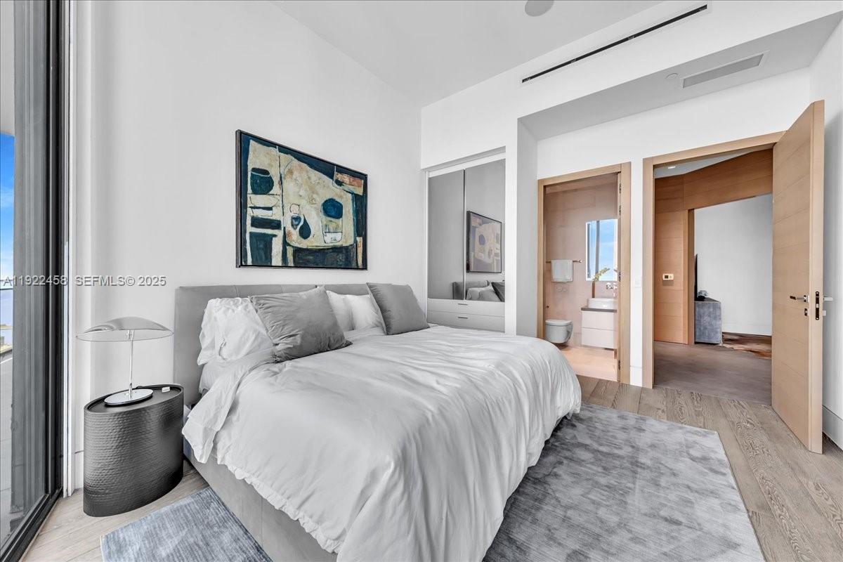 1300 S Miami Ave Unit: UPH2