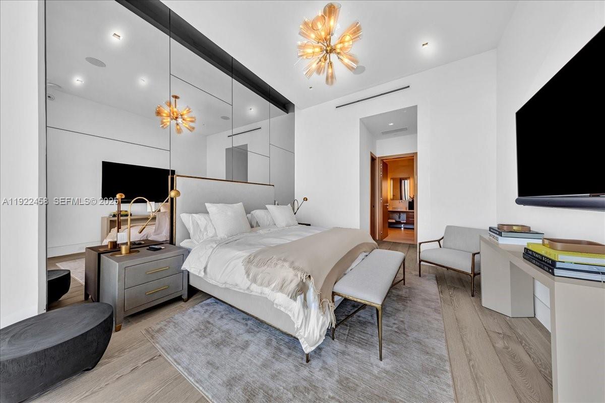 1300 S Miami Ave Unit: UPH2