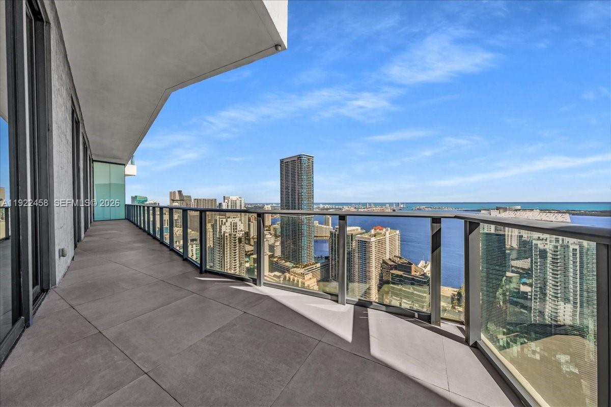 1300 S Miami Ave Unit: UPH2