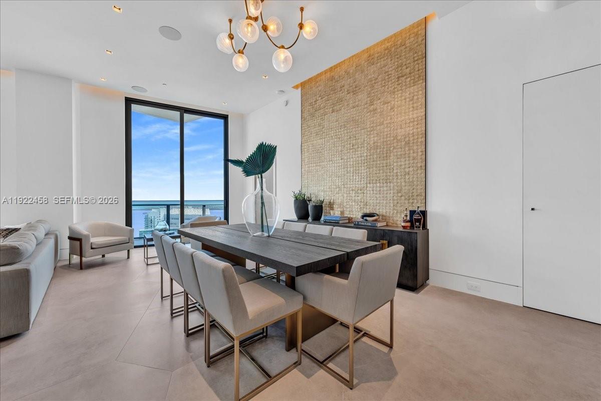 1300 S Miami Ave Unit: UPH2