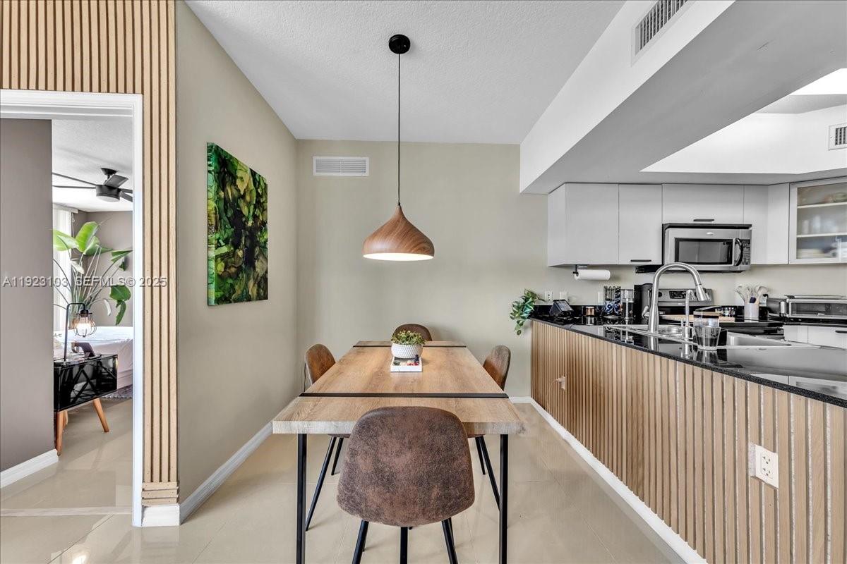 1750 N Bayshore Dr # 2015