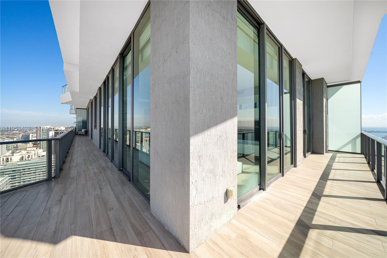 1300 S Miami Ave Unit: UPH4