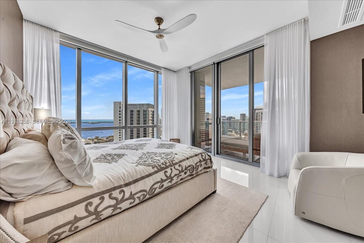 851 NE 1st Ave # 3711