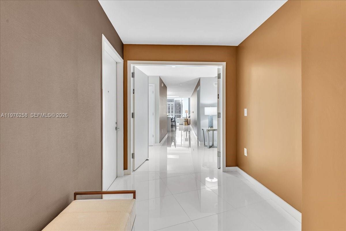 851 NE 1st Ave # 3711