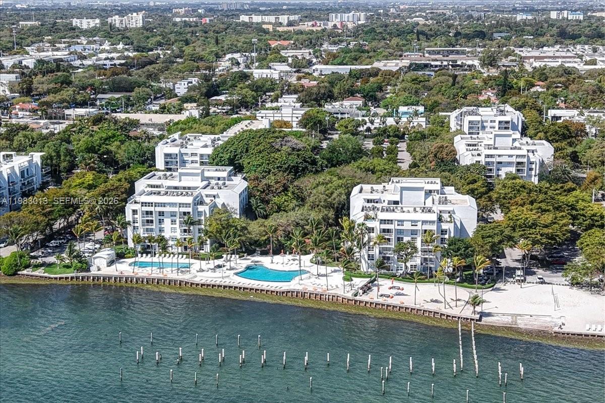 777 NE 62nd St # C211