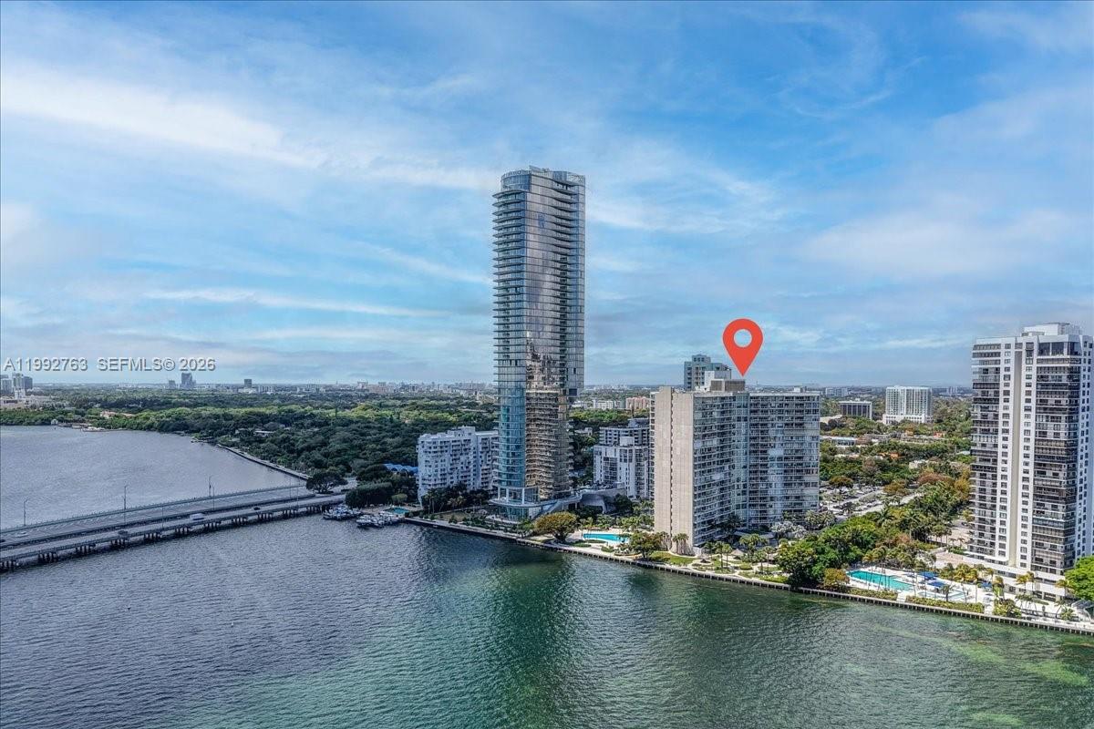2451 Brickell Ave # 4F