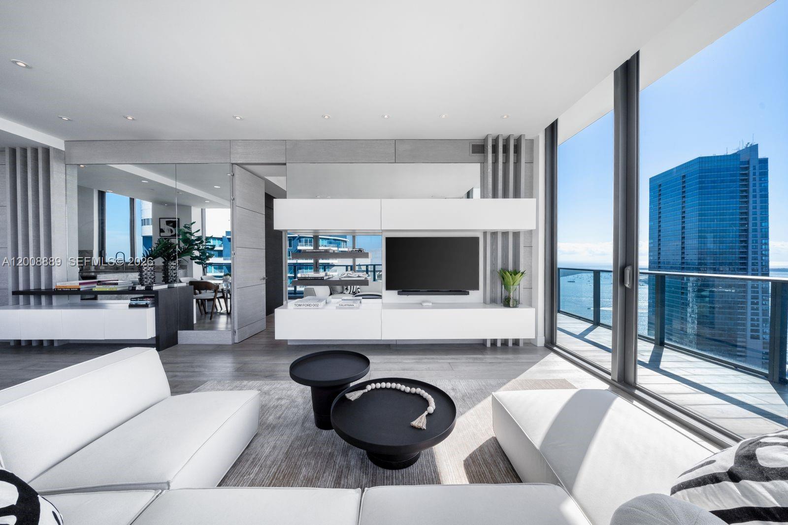 1300 S Miami Ave Unit: UPH4