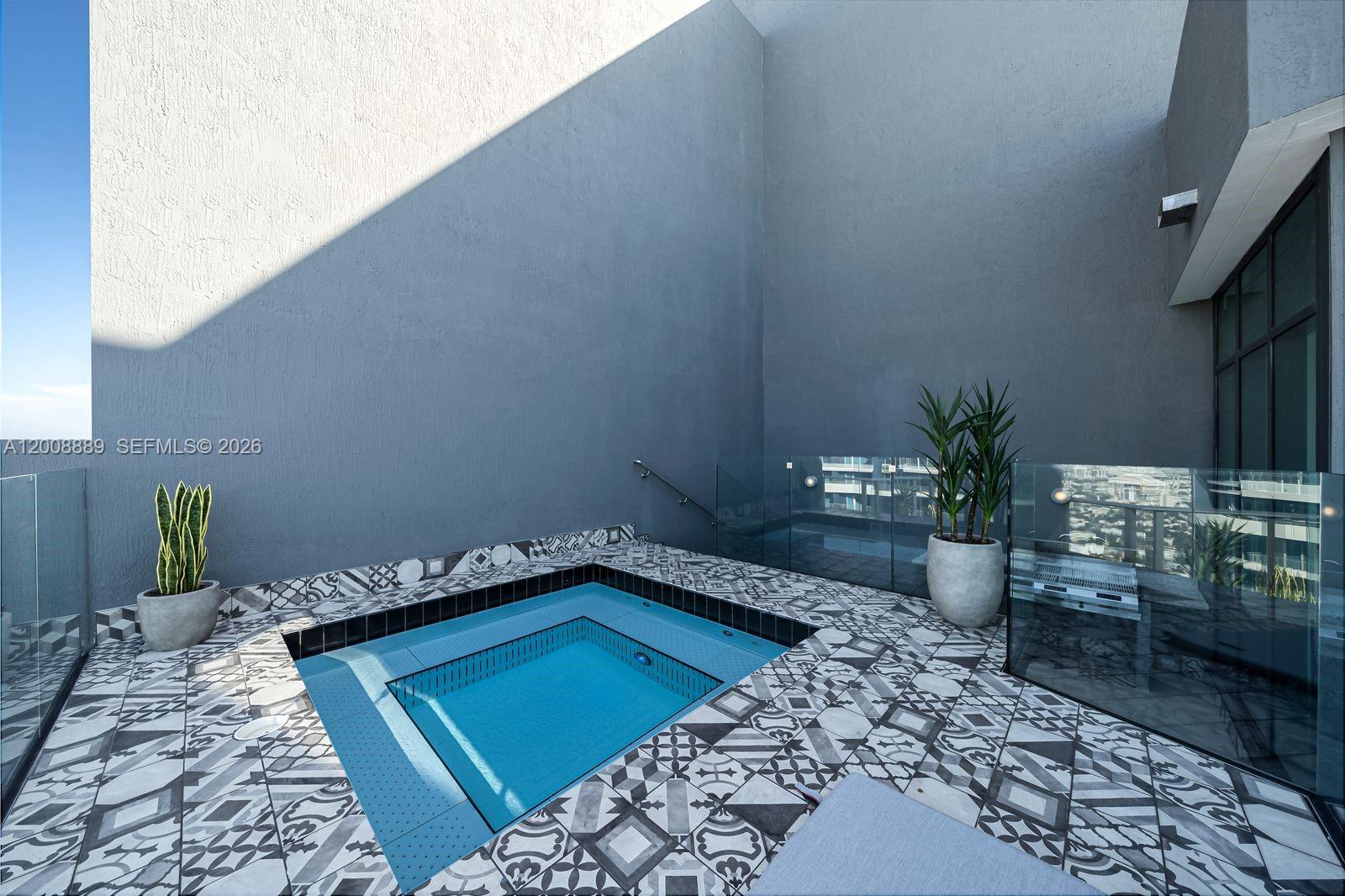 1300 S Miami Ave Unit: UPH4