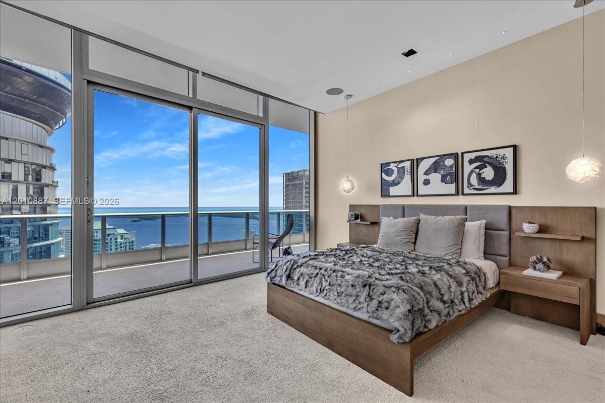 200 Biscayne Boulevard Way # 5401 Unit: PH 5401