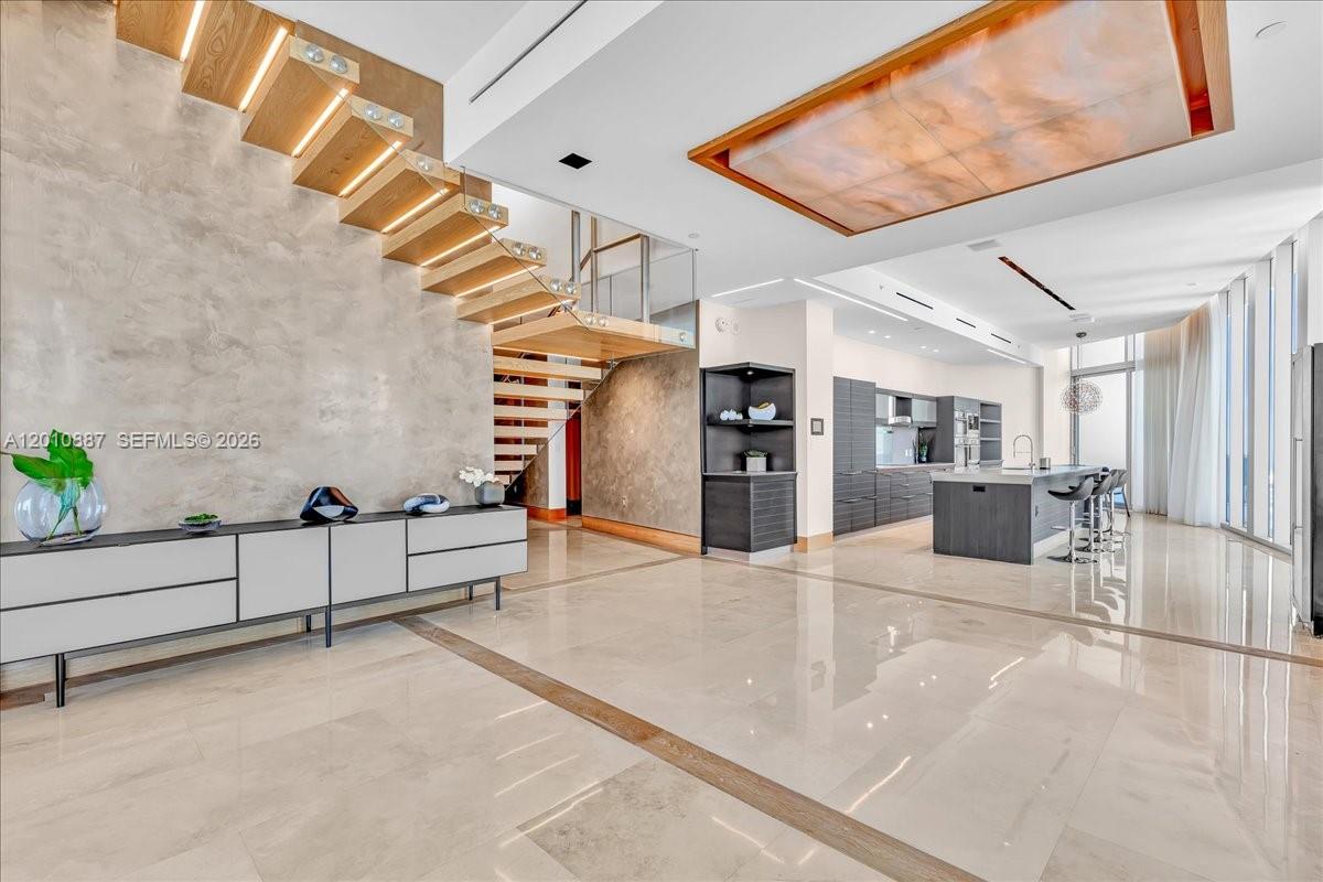 200 Biscayne Boulevard Way # 5401 Unit: PH 5401
