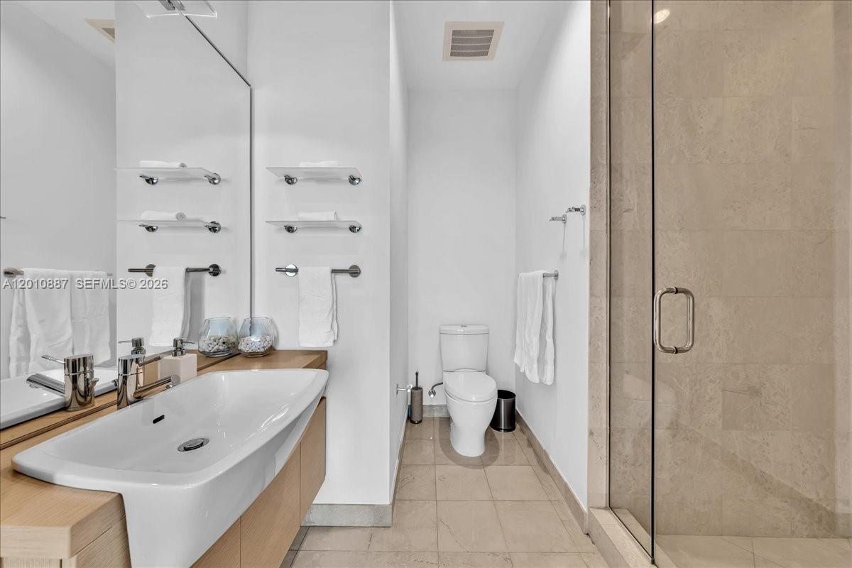 200 Biscayne Boulevard Way # 5401 Unit: PH 5401