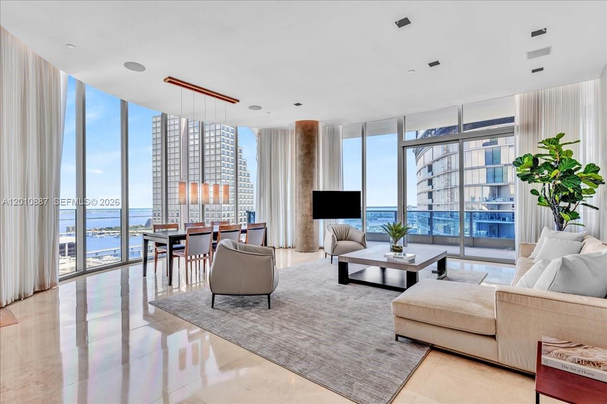 200 Biscayne Boulevard Way # 5401 Unit: PH 5401