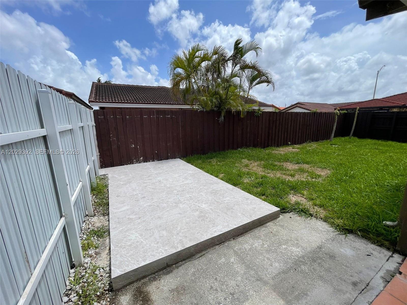 1727 SW 136th Pl