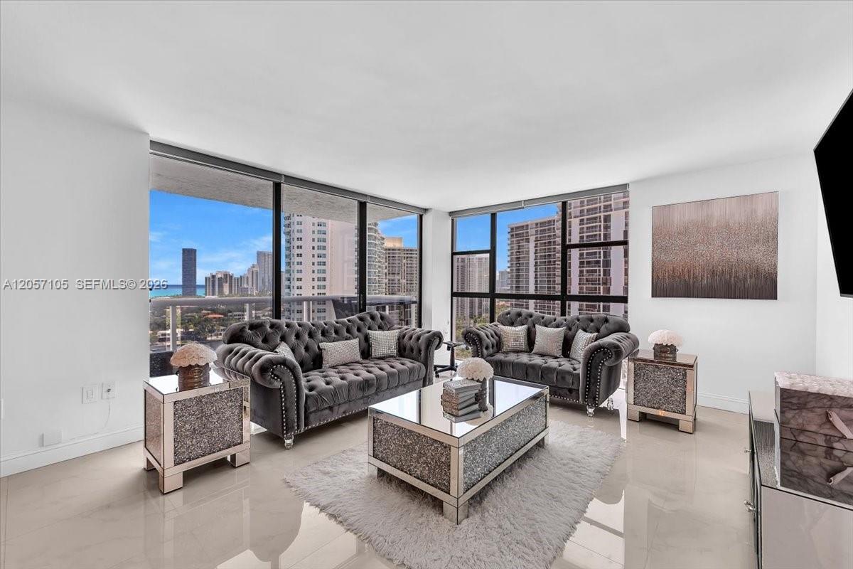 20515 E Country Club Dr # 2048