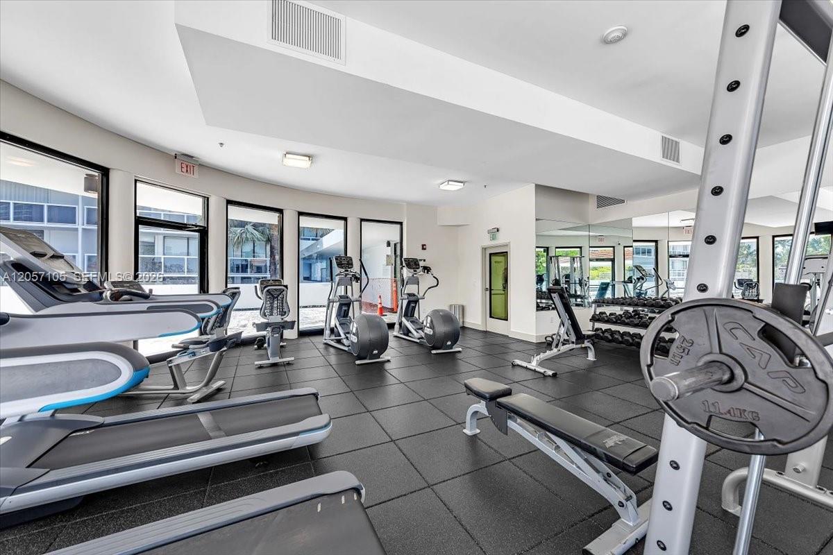 20515 E Country Club Dr # 2048