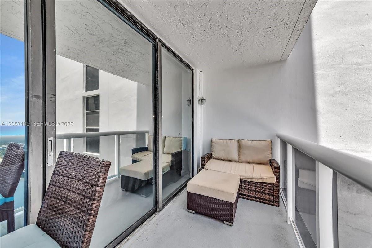 20515 E Country Club Dr # 2048