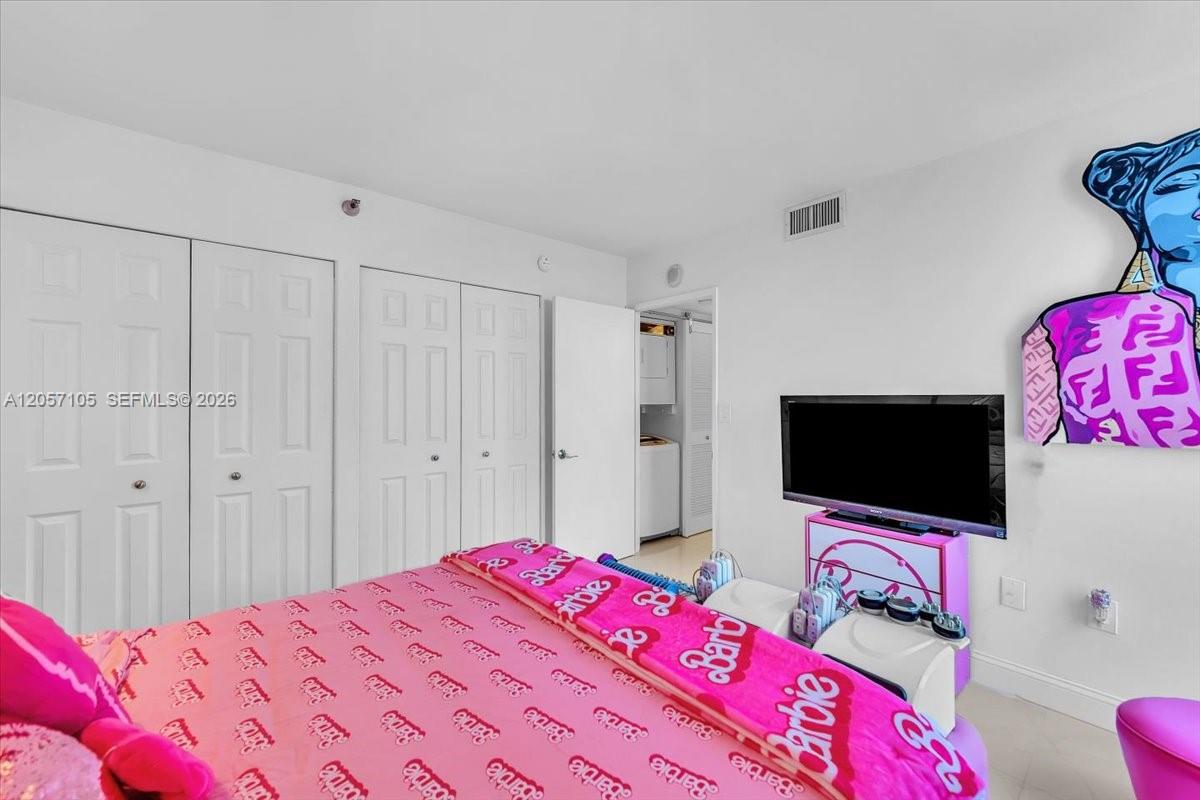 20515 E Country Club Dr # 2048